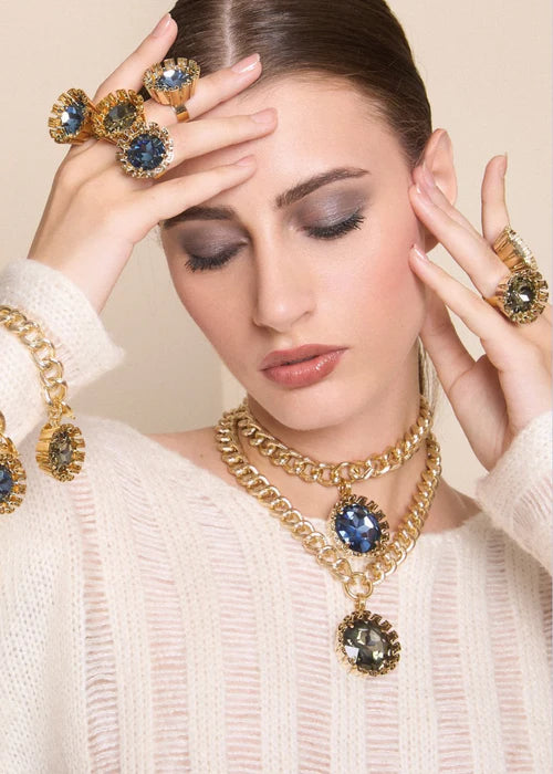 Girocollo con pendente grigio Vendetta Dolman