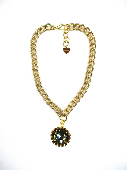 Girocollo con pendente grigio Vendetta Dolman