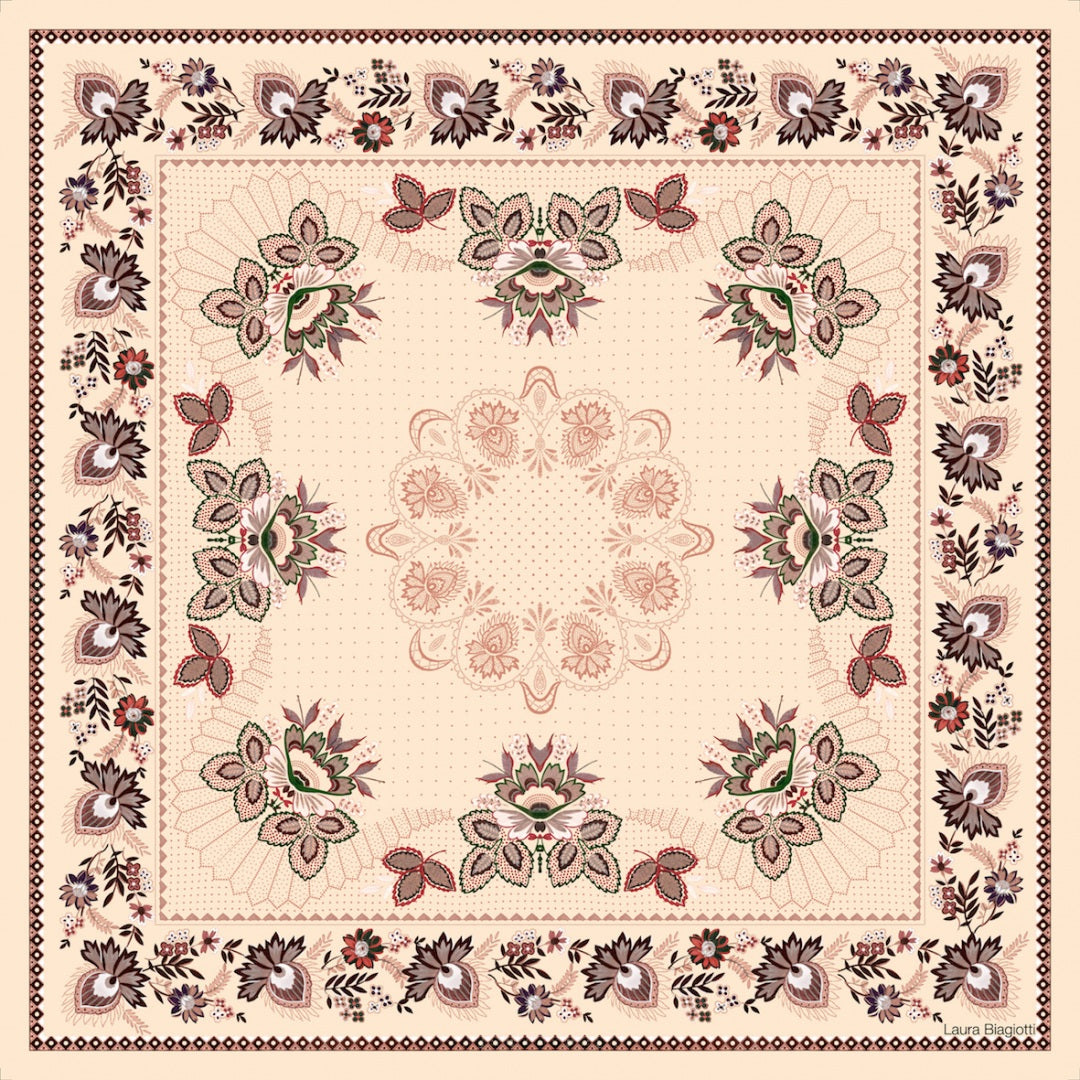 Foulard in seta Armonioso crochet Laura Biagiotti