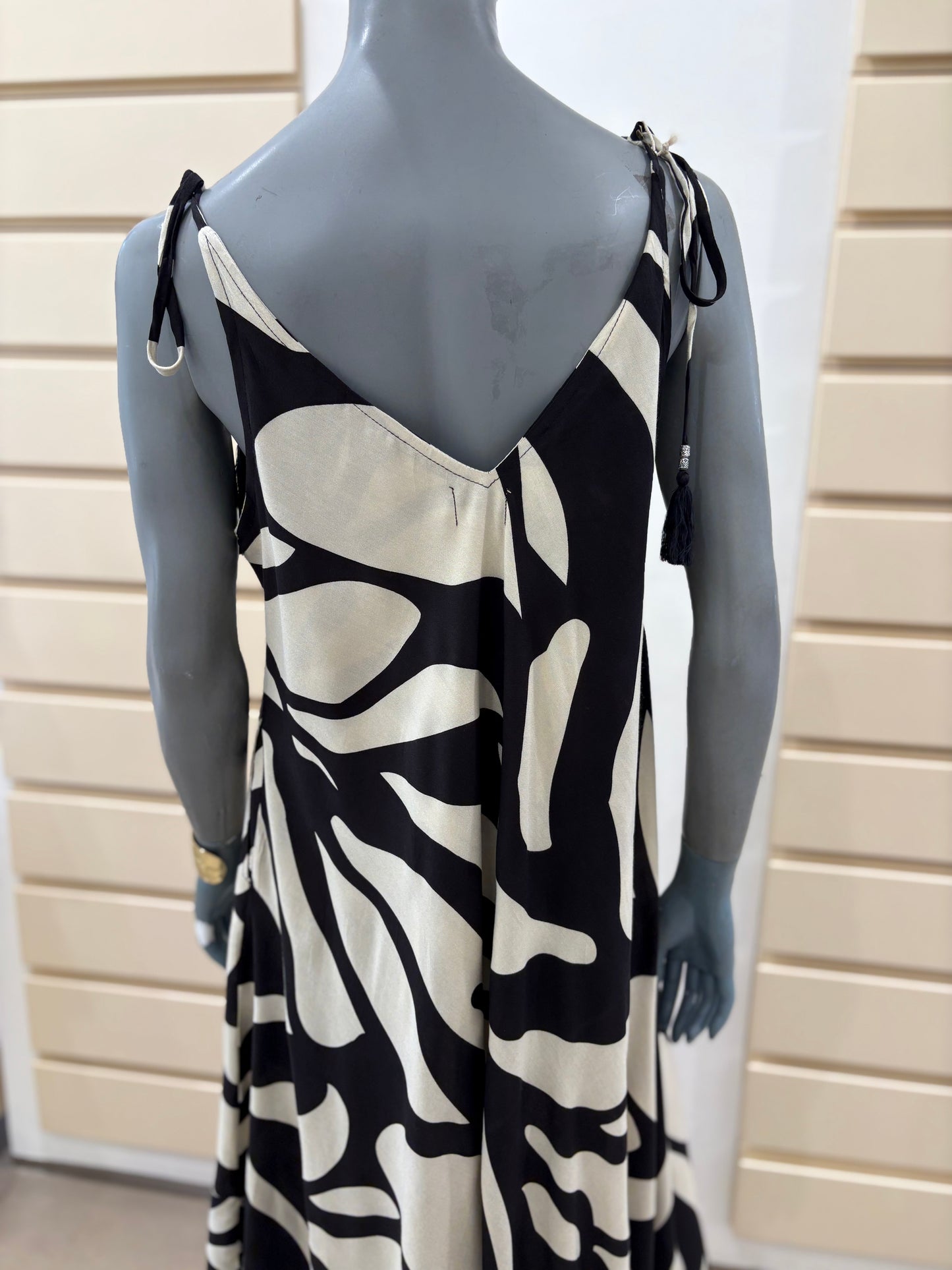 Vestito lungo in rayon Essenza Karakorum